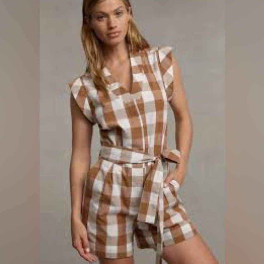 Whit Two brown and white gingham romper. Size medium. 100% cotton.